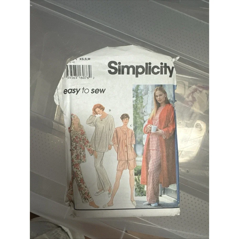 Simplicity 9250 Sleepwear Shirt Shorts Pants Robe Sz XS M Uncut Pattern
